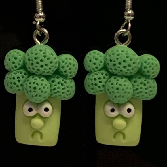 Broccoli Earring, Vegetable Earring, Funny Food Earring, Gift Idea, Cute Earring - Picture 1 of 4